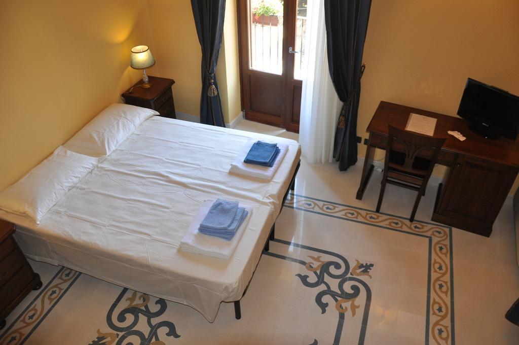 Il Casale Dei Conti Barcellona-Pozzo di Gotto Room photo